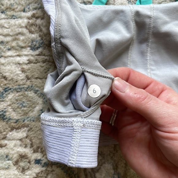Lululemon Grey and Teal Energy Strappy Sports Bra - Picture 7 of 9